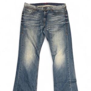 Levi’s blue straight leg jeans. 
Size: W36L34.
